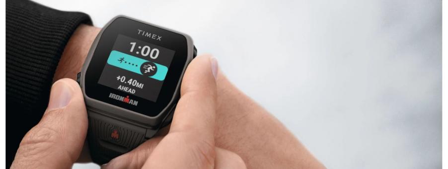 The Timex smart watch works for a month without recharging