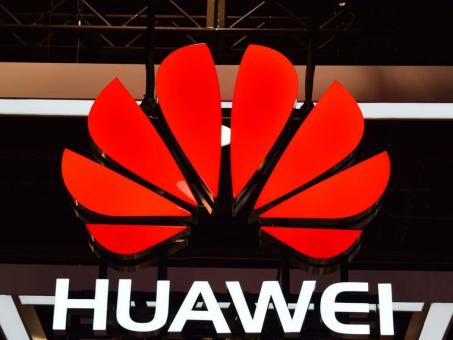 Huawei will move to its OS only after abandoning Windows and Android