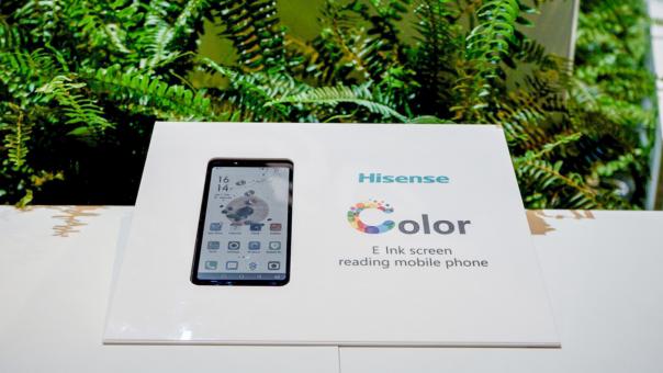 A smartphone with an E Ink color screen is introduced